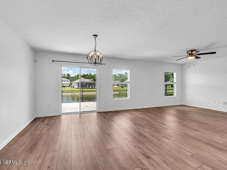 10281 Magnolia Hills Dr — Photo 7