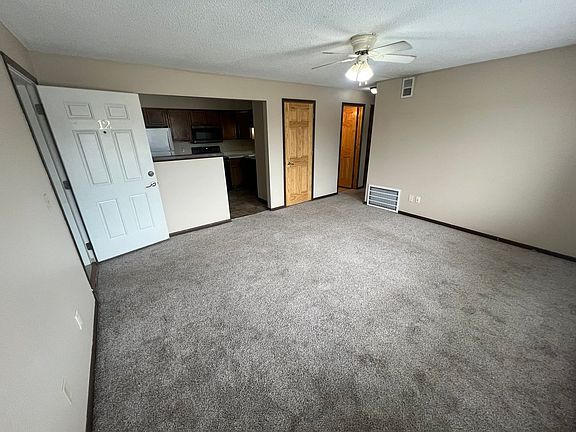 5th image of 1231 N Dakota Ave #12