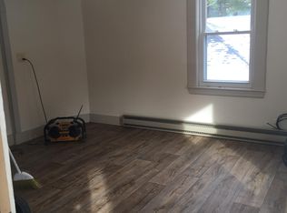 11 Chase Ave APT 2, Augusta, ME 04330