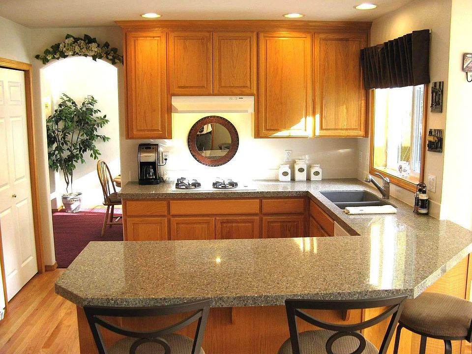Kitchen with new Granite counter tops