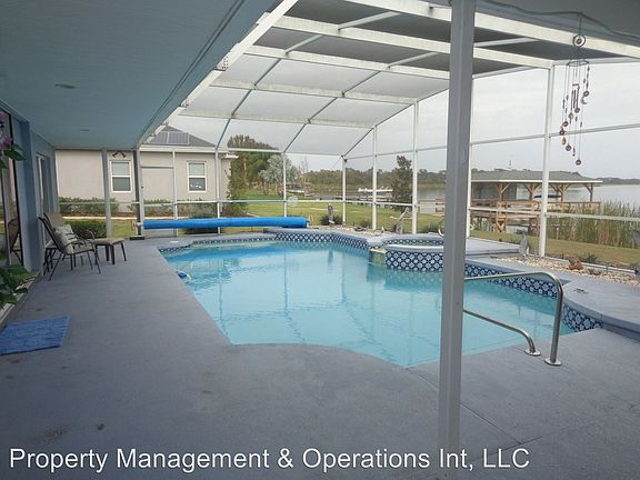 3rd image of 28940 Beauclaire Dr