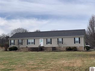 2045 Hopkins Rd, Murray, KY 42071