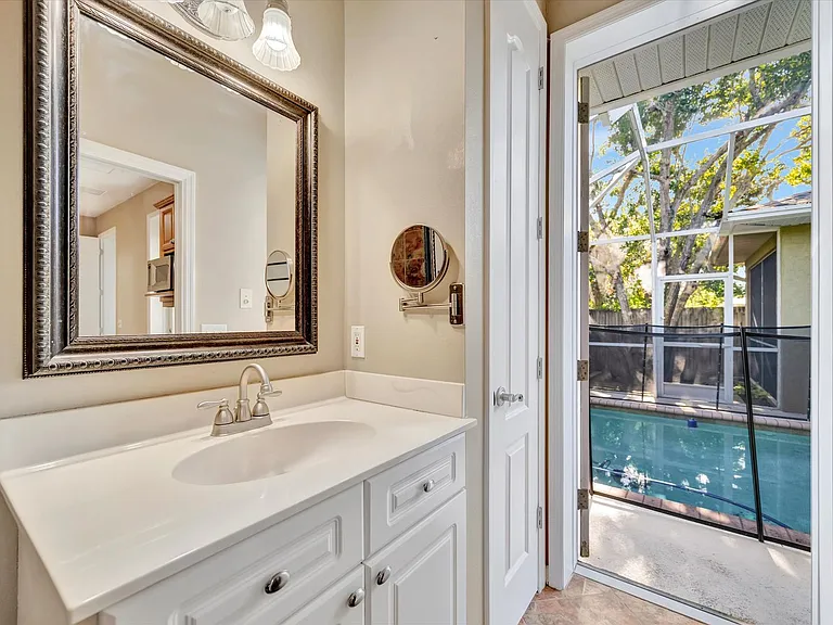 5318 Colony Meadows Ln — Photo 40