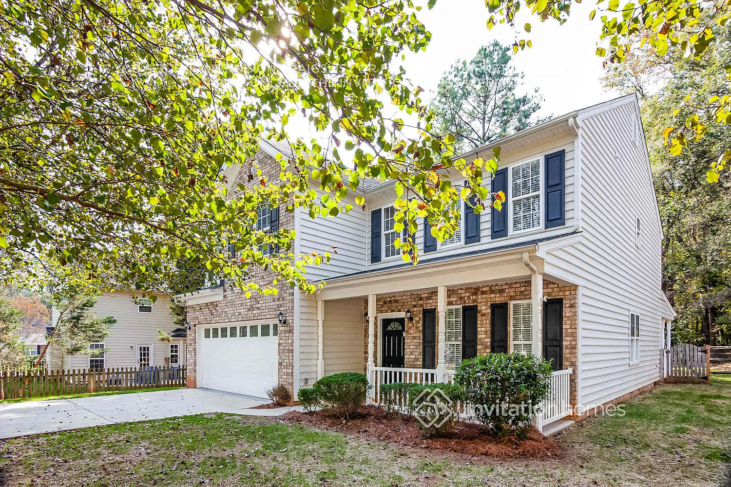 2713 Black Cherry Dr Charlotte, NC 28262 — Photo 2
