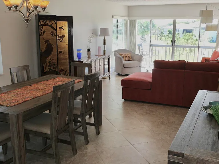 13817 Royal Palm Ct #B — Photo 17