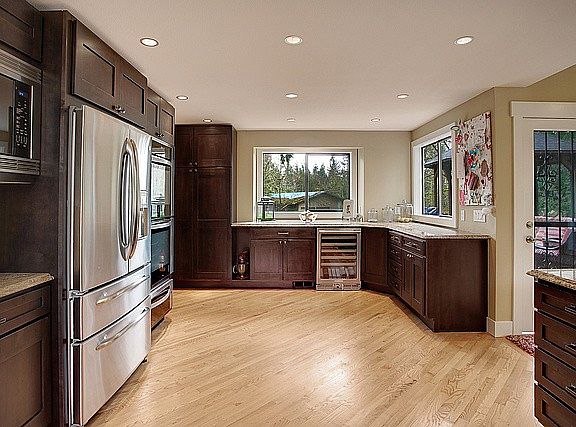 3rd image of 6419 225th Ave NE