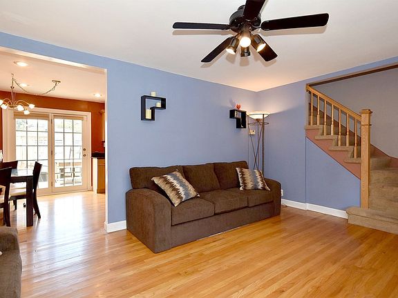 5th image of 6110 N Ozark Ave