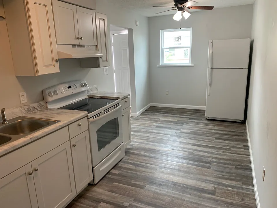 1602 W Sullivan St #4