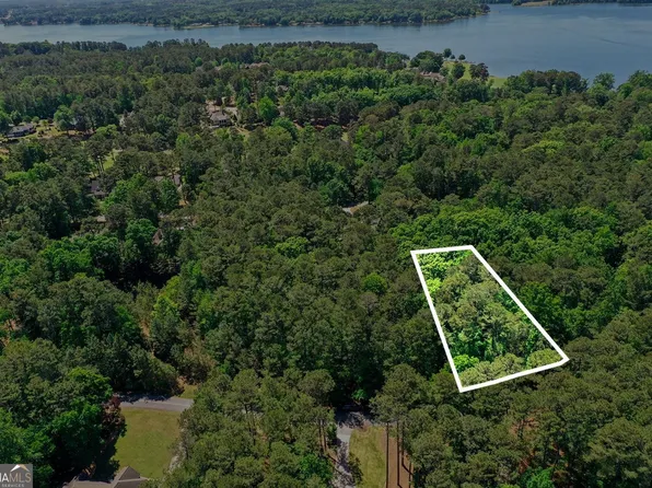 1490 Snug Harbor Dr, Greensboro, GA 30642