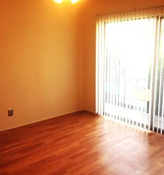 1120 San Rafael Ave #G — Photo 7