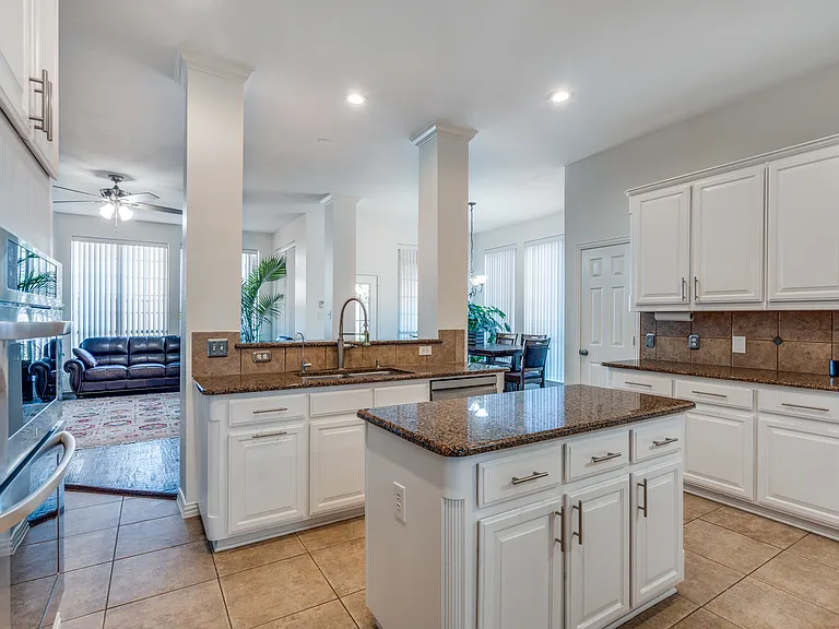11649 Keystone Dr — Photo 13