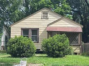 309 Edwards St