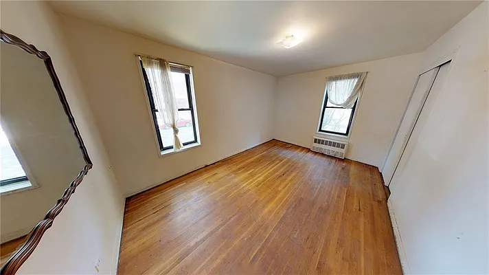 Sold by Remax Edge | media 9