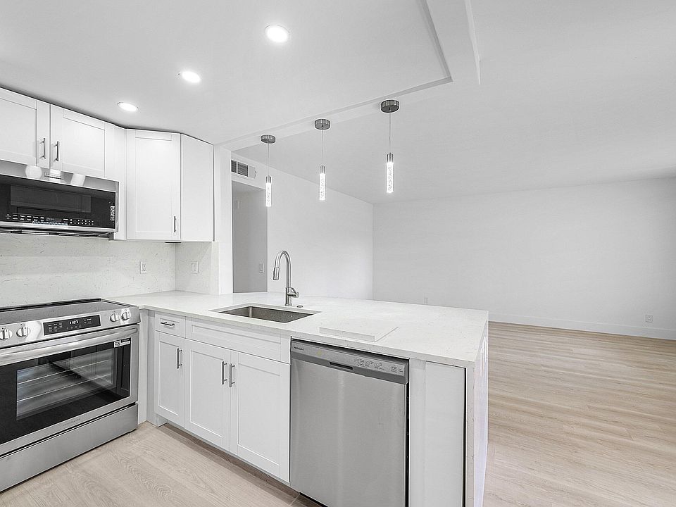 1st image of 15036 Ashland Lane #43