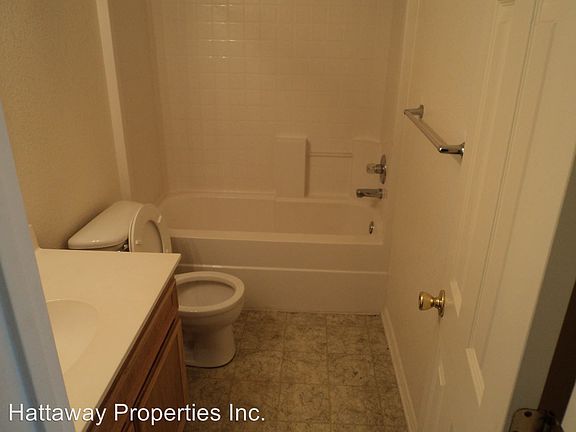 3rd image of 3703 Woodrow Dr #A