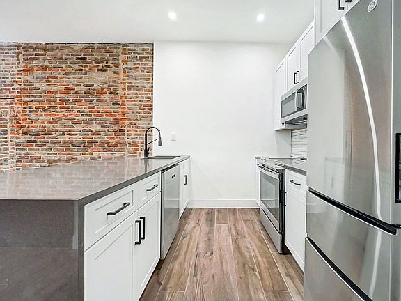 4th image of 197 Jefferson Ave Floor 4