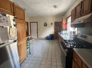 51 Elm St #3, Somerville, MA 02143