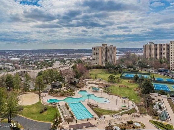 WAL Community Pool