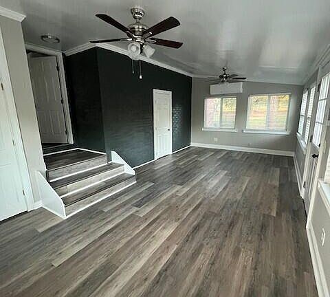 5th image of 236 Cherry Hill Rd