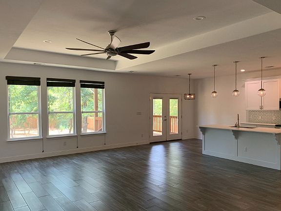 4th image of 400 Nene Ln