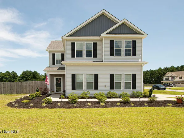 103 Baymeade Court, Peletier, NC 28584