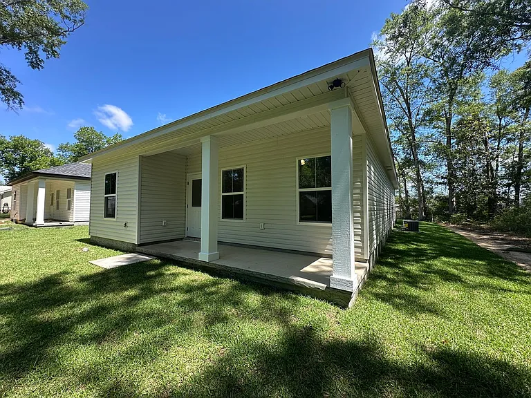1332 Jackson St — Photo 31