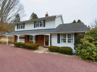 37 N Pioneer Ave, Shavertown, PA 18708