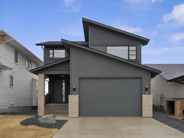 80 W Grayling Rd, Rocky View County, AB T3Z 0G6