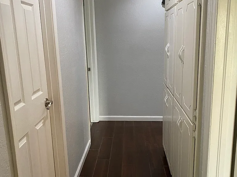 2506 Franklin Dr — Photo 9