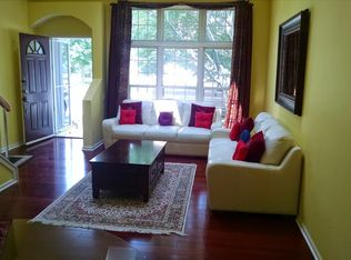 4789 Amber Cir, Hoffman Estates, IL 60192