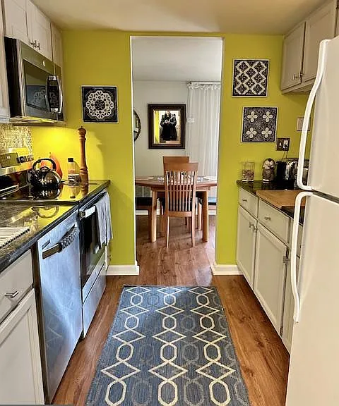 35 Hermitage Dr — Photo 11