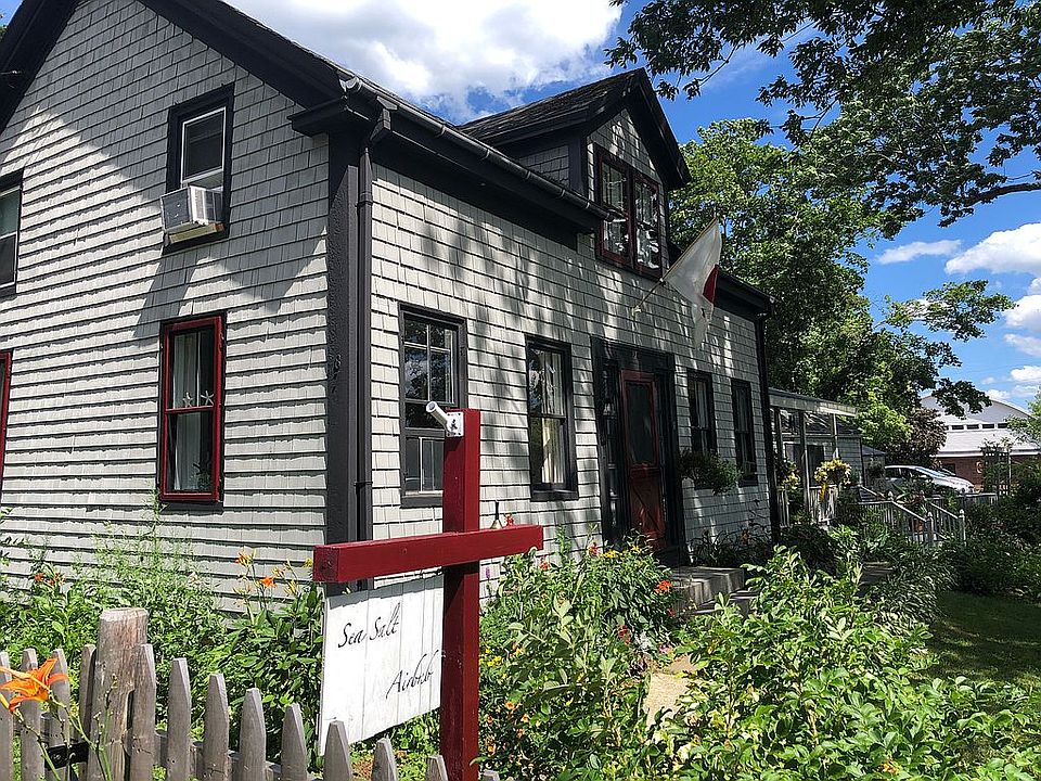 2nd image of 87 Federal St