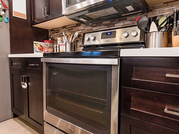 5th image of 4204 Paddington Dr