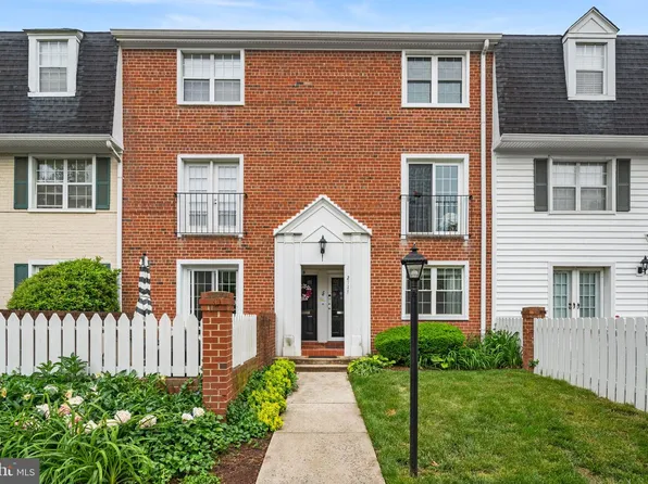 2717 S Walter Reed Dr Unit A, Arlington, VA 22206