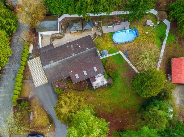 8630 Foote St, Mission, BC V4S 1H4