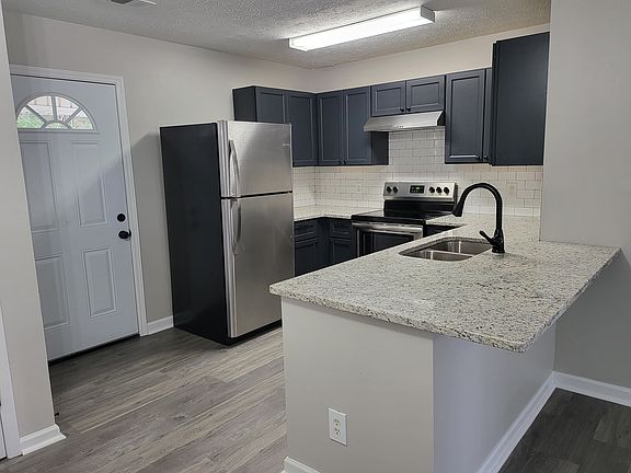3rd image of 5211 Crystal Ct #C