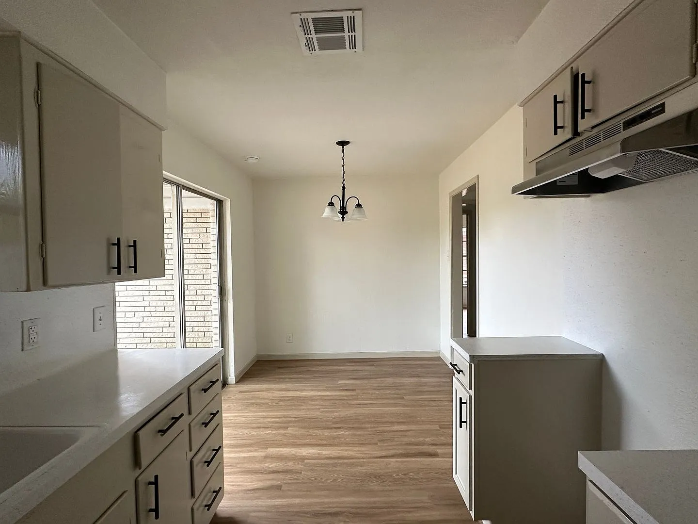 Ready for move in — Photo 4
