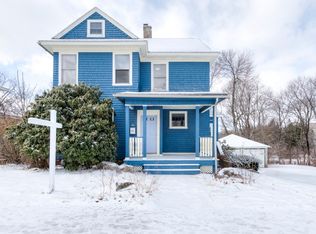 28 Iowa St, Worcester, MA 01602