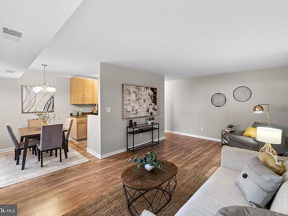4th image of 6435 Richmond Hwy APT 104