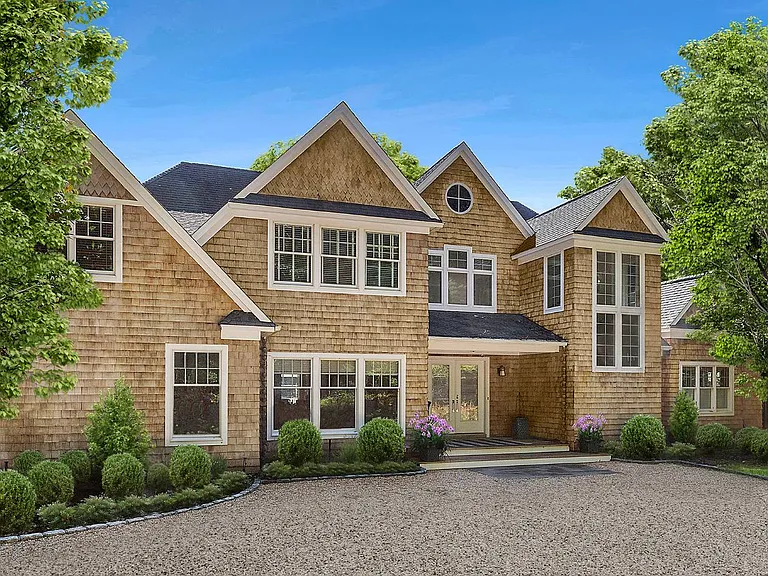 385 Hands Creek Rd — Photo 2
