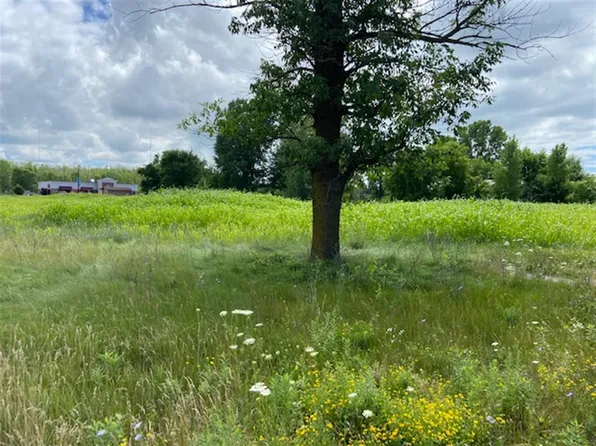 2350 Dickinson Rd, De Pere, WI 54115