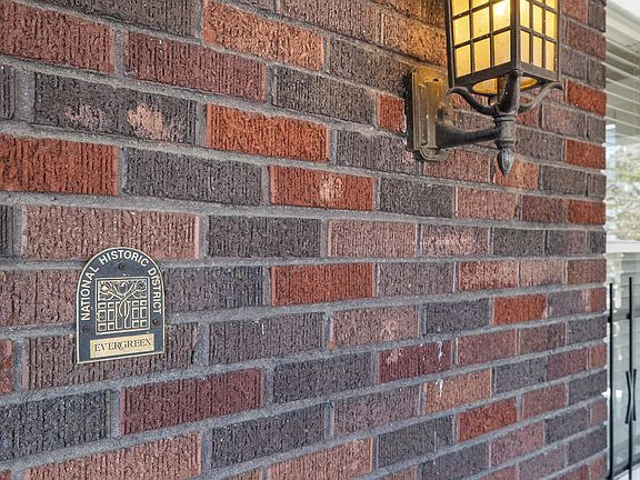 5th image of 1743 Peach Ave