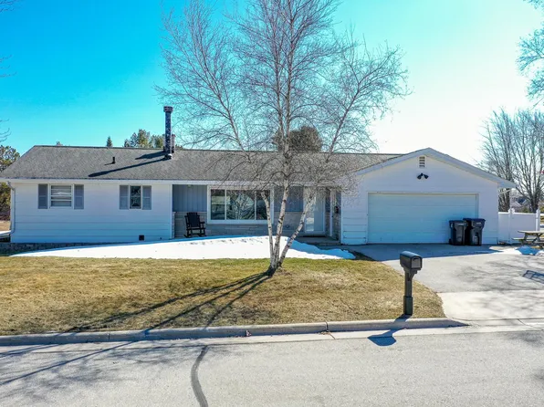 304 Arlington Ave, Algoma, WI 54201