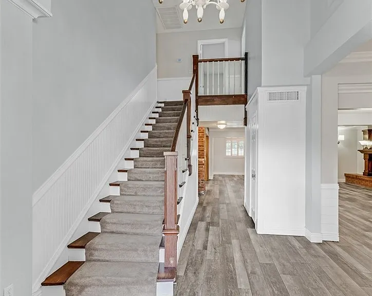 2238 Marlboro Dr — Photo 3