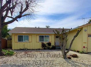 14 Eastside Cir, Petaluma, CA 94954