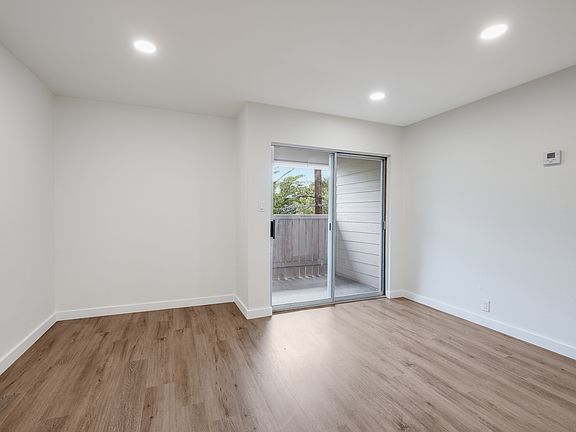 4th image of 340 Montclair St APT 205