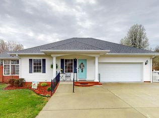 69 Edinborough Dr W, Murray, KY 42071