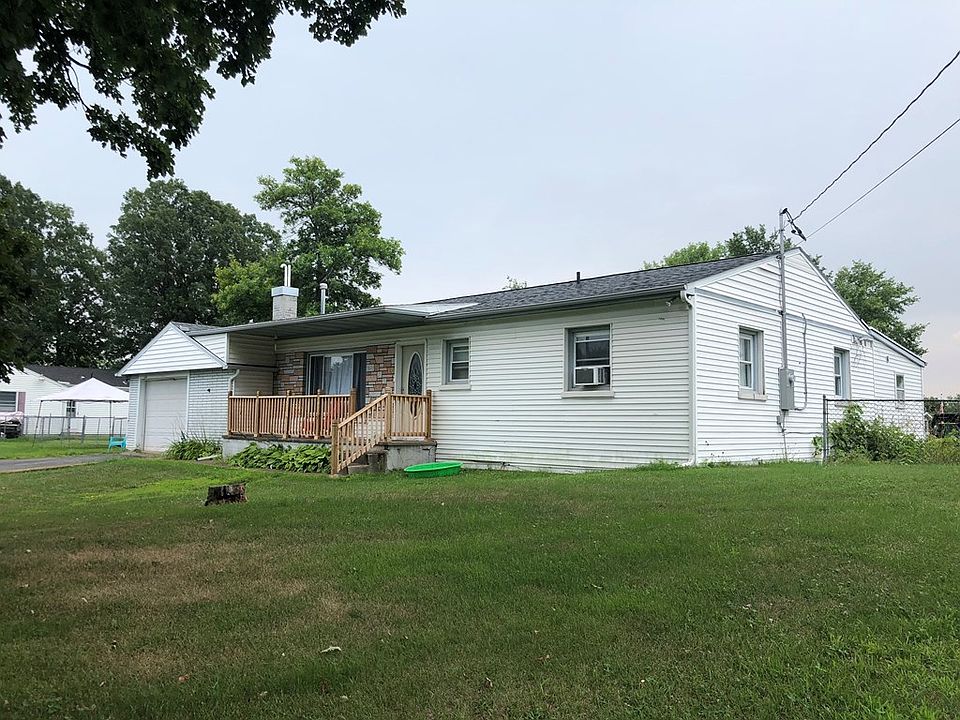 2nd image of 149 Wallace Hill Rd