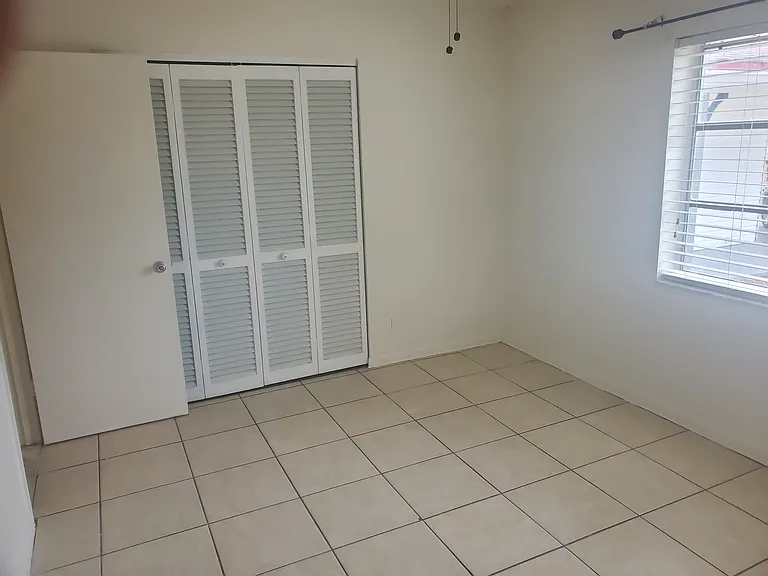 2097 Jessamine Ct — Photo 18