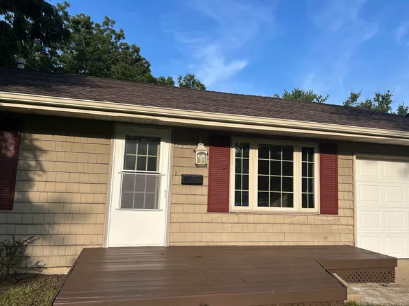2228 Eggleston Rd, Rockford, IL 61108